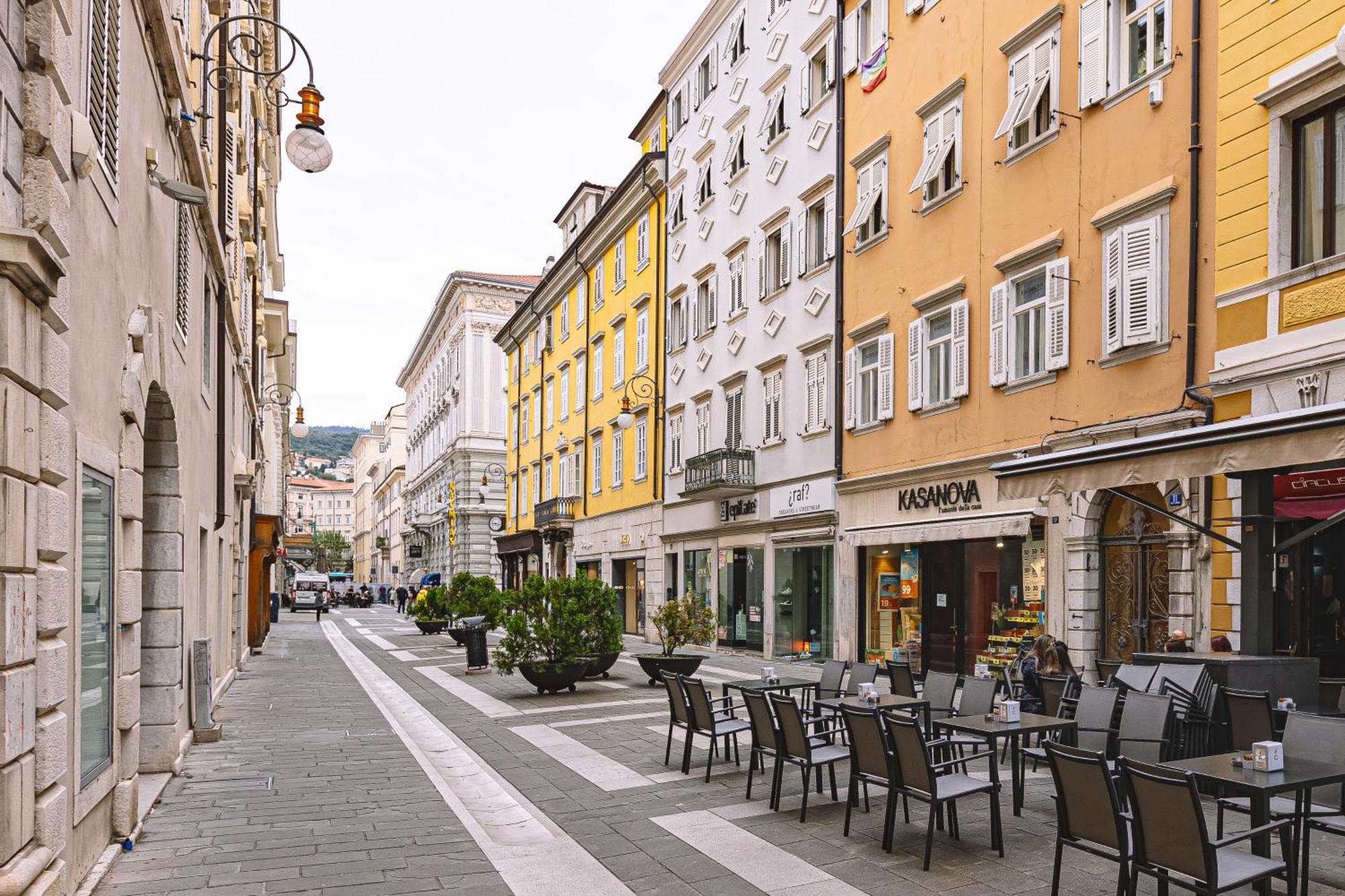 Loft Ponte Rosso Apartment Trieste Luaran gambar